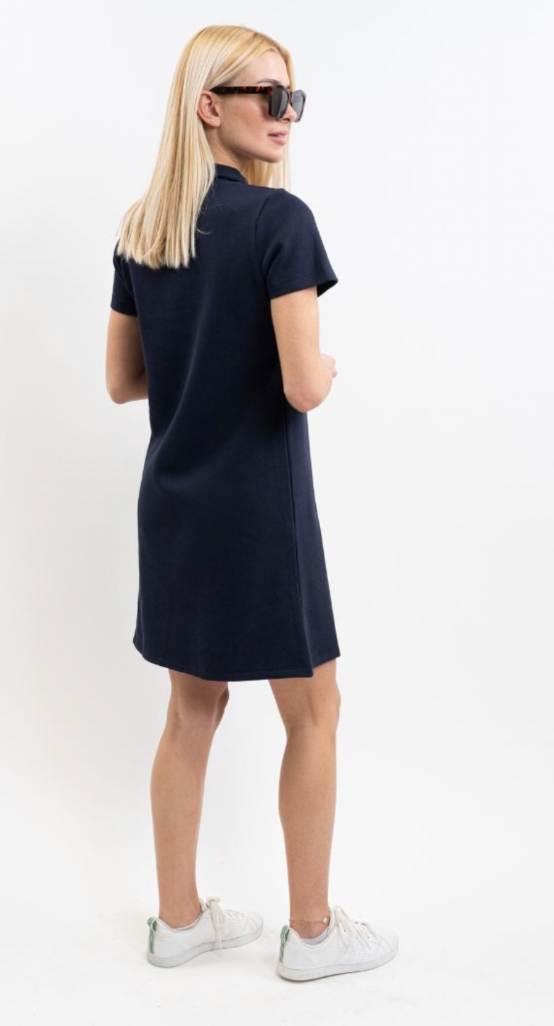 Davina Robe