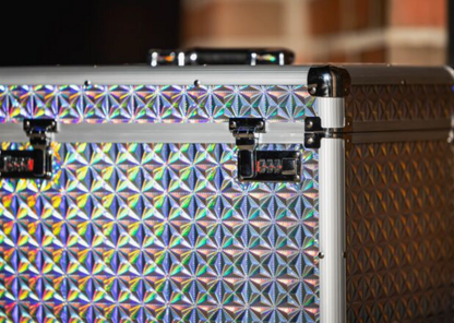 HKM - Boite de pansage Glow