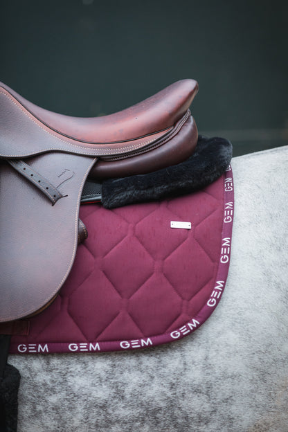 GEM - Tapis Love Bordeaux